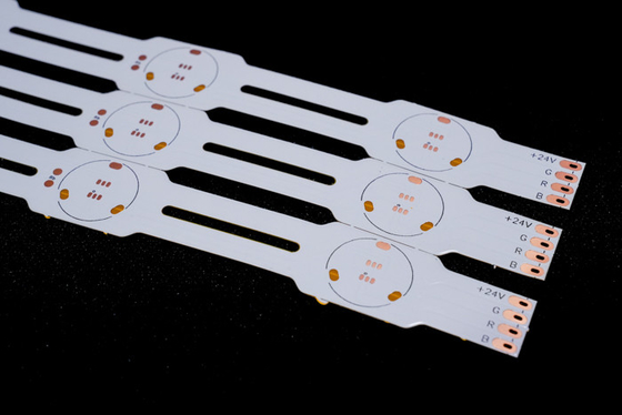 kaufen FPCB für Hotel-Außenlinsen 2835-24LEDS / STK - 503 * 12 - 24V - S Größe mit flexiblem Board für Werbeleuchtkästen FPCB online manufacture