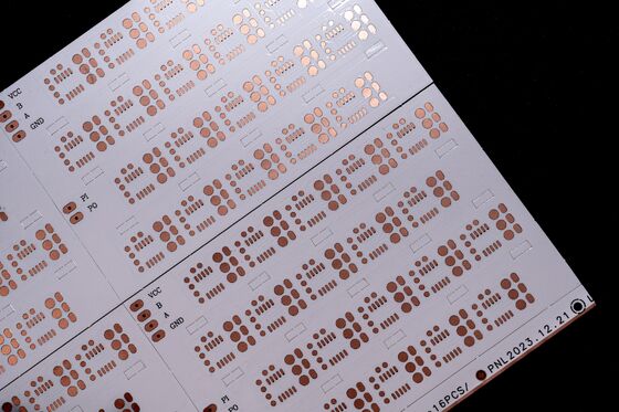 Anpassungsfähiges Doppelschicht-Schwarzfilm-PCB-Schaltkreis für LED-Lichtstreifen