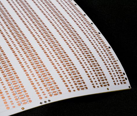 Photon-Nackenstützbrett-Design, eine FPCB-Platine. Wir sind professionelle Hersteller von flexiblen Leiterplatten und können FPC für medizinische Geräte für Nackenheizgeräte liefern.